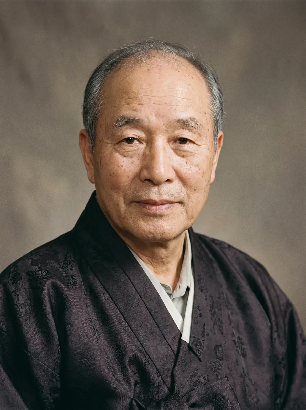 훼손 사진 복원 후 (예시)